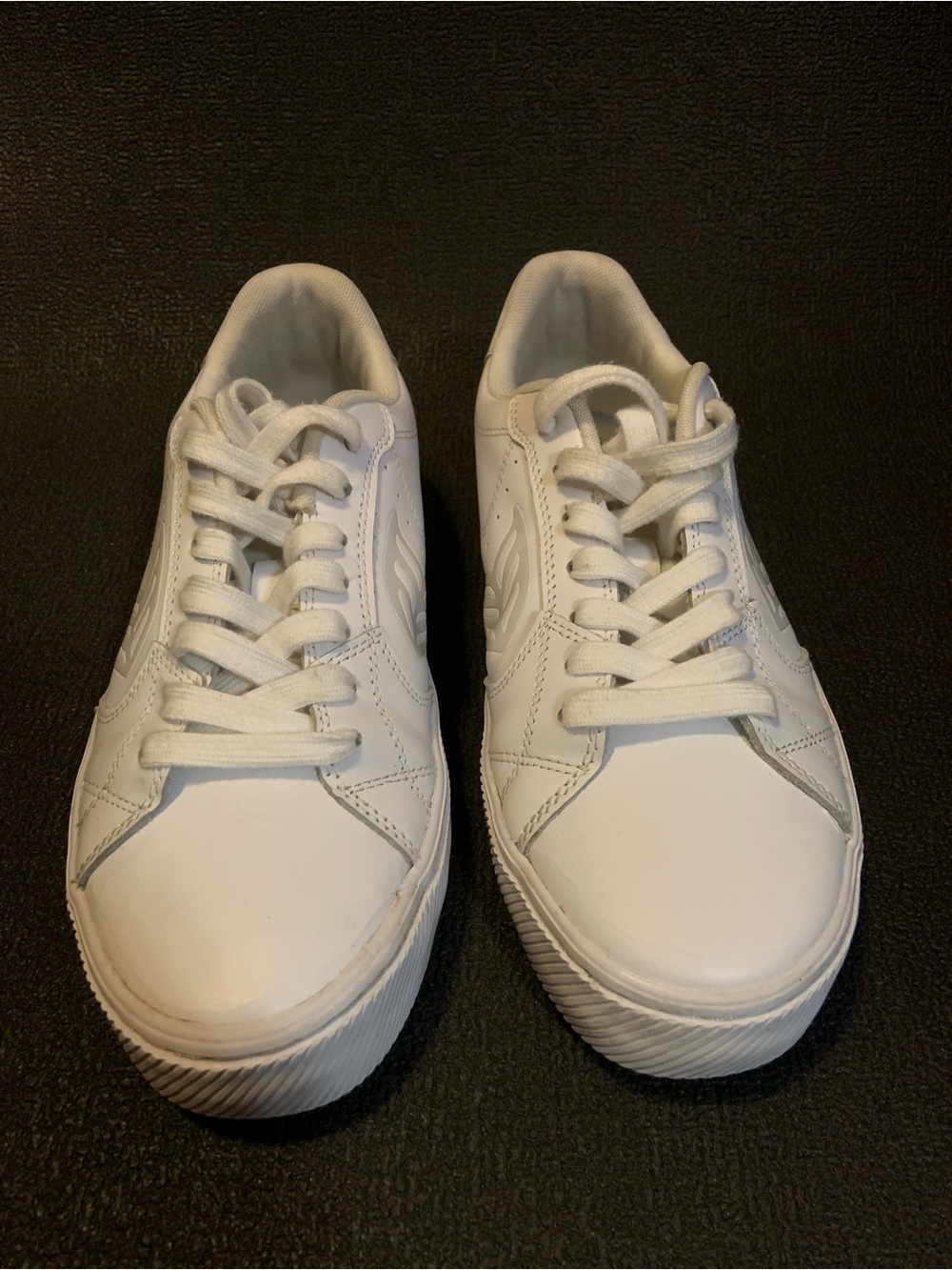 Cariuma Salvas Size 9 Men’s Skate Shoe White LWG Leather/Ice - Picture 2 of 10